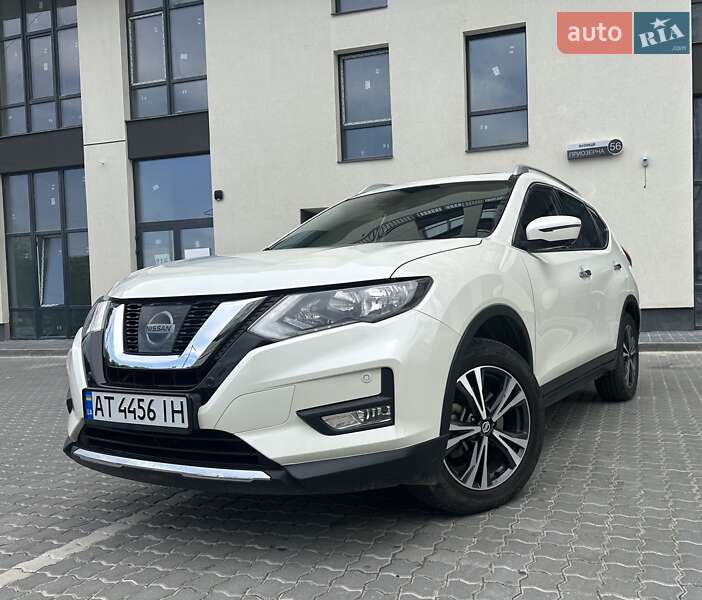 Позашляховик / Кросовер Nissan X-Trail 2018 в Івано-Франківську