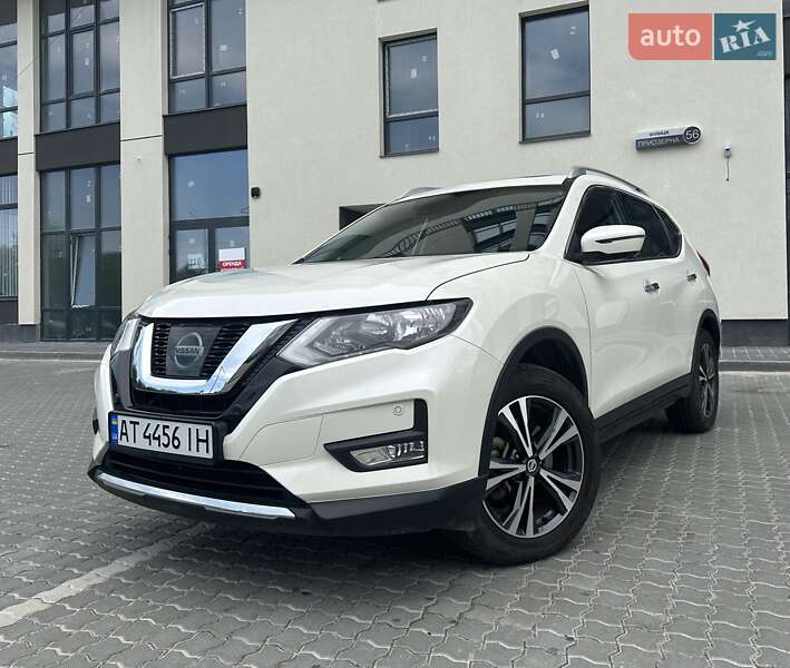 Позашляховик / Кросовер Nissan X-Trail 2018 в Івано-Франківську
