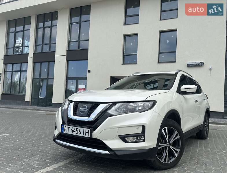 Позашляховик / Кросовер Nissan X-Trail 2018 в Івано-Франківську