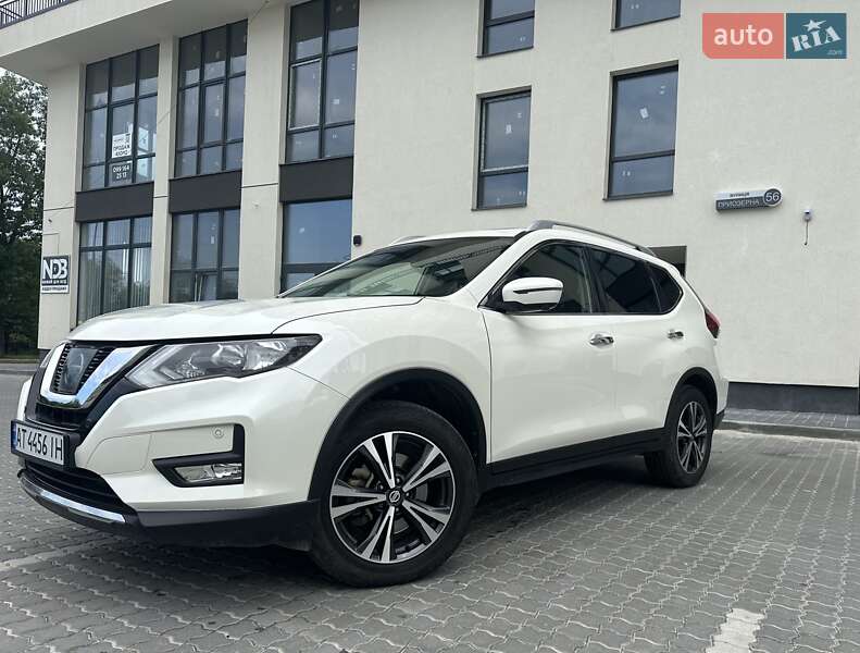 Позашляховик / Кросовер Nissan X-Trail 2018 в Івано-Франківську