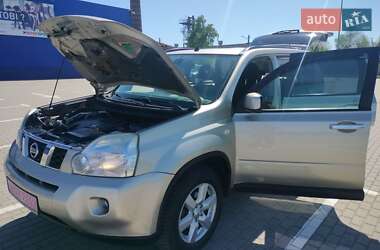 Внедорожник / Кроссовер Nissan X-Trail 2009 в Нововолынске