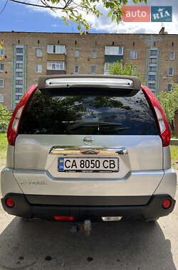 Внедорожник / Кроссовер Nissan X-Trail 2012 в 