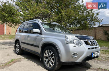 Внедорожник / Кроссовер Nissan X-Trail 2012 в 