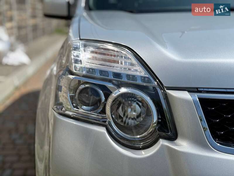 Позашляховик / Кросовер Nissan X-Trail 2011 в Києві