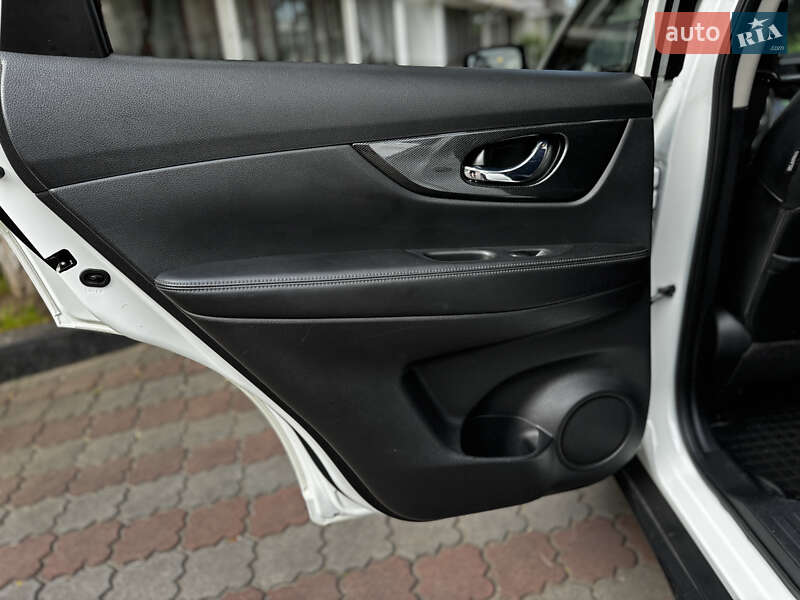 Позашляховик / Кросовер Nissan X-Trail 2017 в Одесі