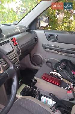 Внедорожник / Кроссовер Nissan X-Trail 2005 в Павлограде