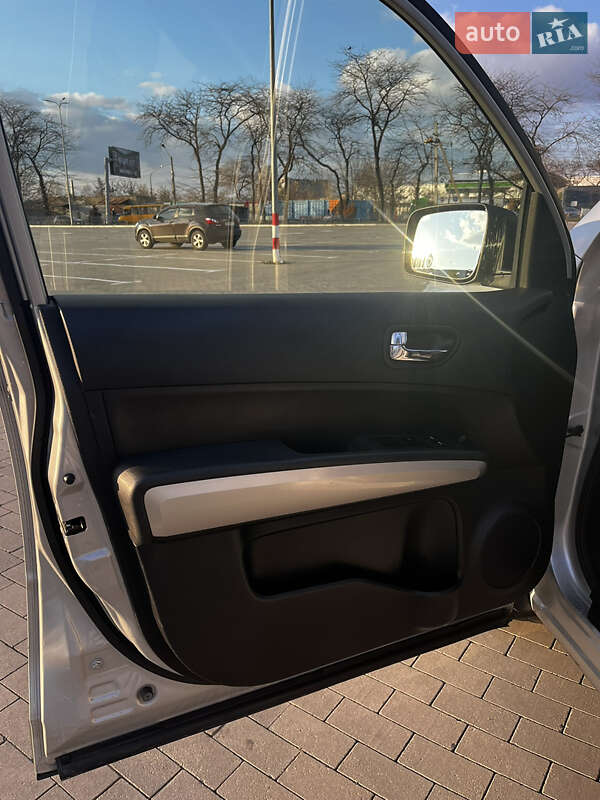 Позашляховик / Кросовер Nissan X-Trail 2012 в Одесі