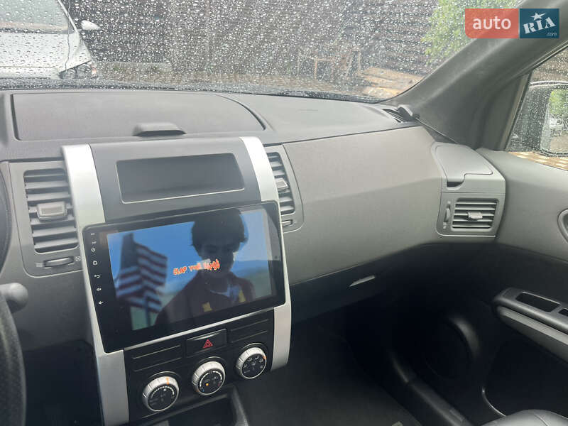 Позашляховик / Кросовер Nissan X-Trail 2007 в Києві