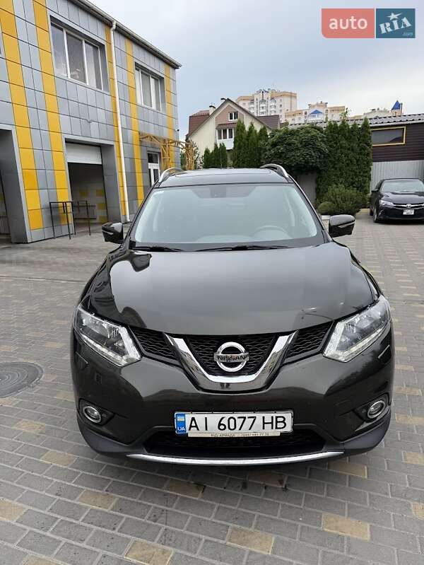 Позашляховик / Кросовер Nissan X-Trail 2016 в Києві