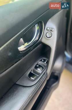 Внедорожник / Кроссовер Nissan X-Trail 2015 в Бердичеве