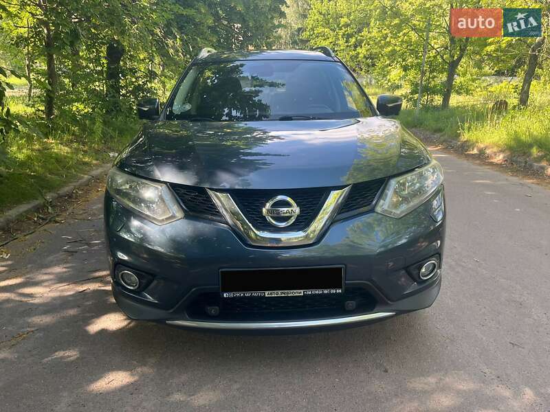 Позашляховик / Кросовер Nissan X-Trail 2015 в Бердичеві