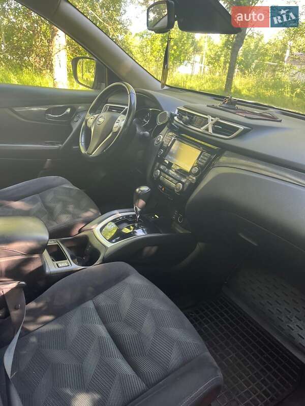 Позашляховик / Кросовер Nissan X-Trail 2015 в Бердичеві