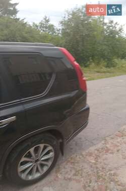 Позашляховик / Кросовер Nissan X-Trail 2007 в 
