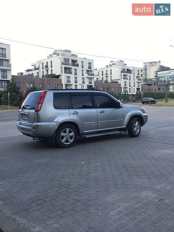 Позашляховик / Кросовер Nissan X-Trail 2005 в Львові