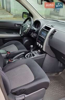 Внедорожник / Кроссовер Nissan X-Trail 2010 в 