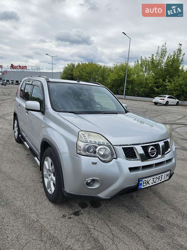 Внедорожник / Кроссовер Nissan X-Trail 2011 в Любешове