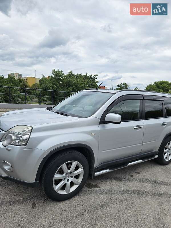 Внедорожник / Кроссовер Nissan X-Trail 2011 в Любешове
