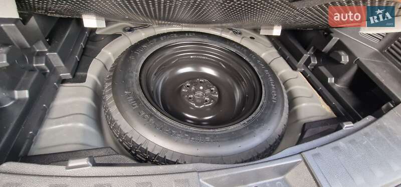 Внедорожник / Кроссовер Nissan X-Trail 2017 в Черновцах