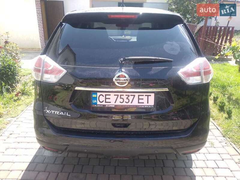 Внедорожник / Кроссовер Nissan X-Trail 2017 в Черновцах