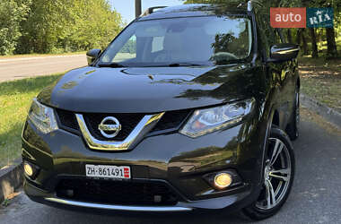 Позашляховик / Кросовер Nissan X-Trail 2016 в 