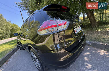 Позашляховик / Кросовер Nissan X-Trail 2016 в 