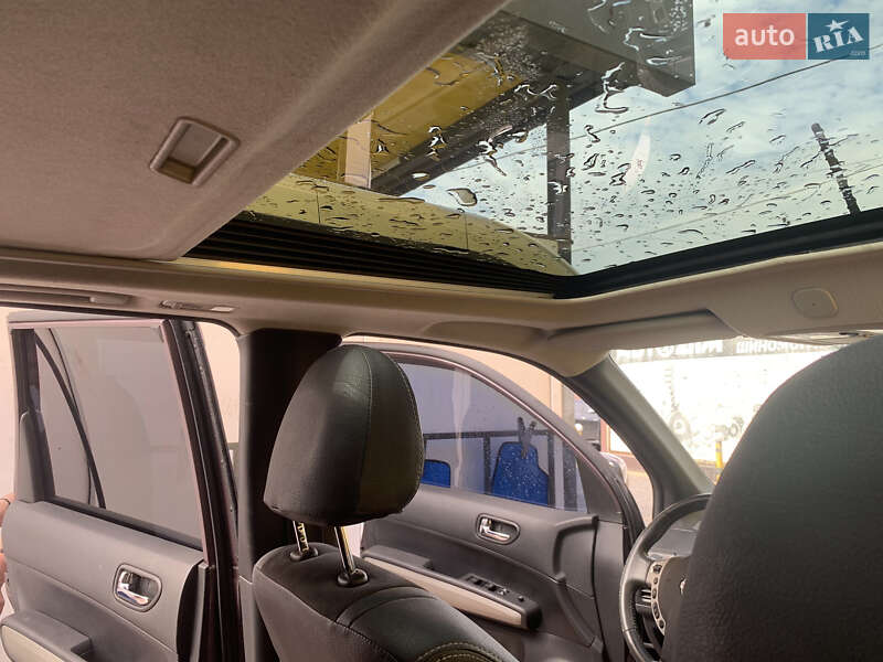 Позашляховик / Кросовер Nissan X-Trail 2010 в Гайвороні