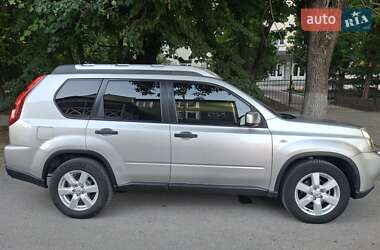 Внедорожник / Кроссовер Nissan X-Trail 2010 в 