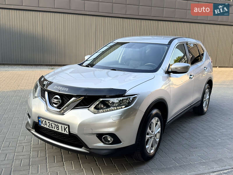 Позашляховик / Кросовер Nissan X-Trail 2016 в Кропивницькому