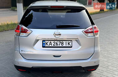 Позашляховик / Кросовер Nissan X-Trail 2016 в 