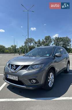 Позашляховик / Кросовер Nissan X-Trail 2015 в Києві