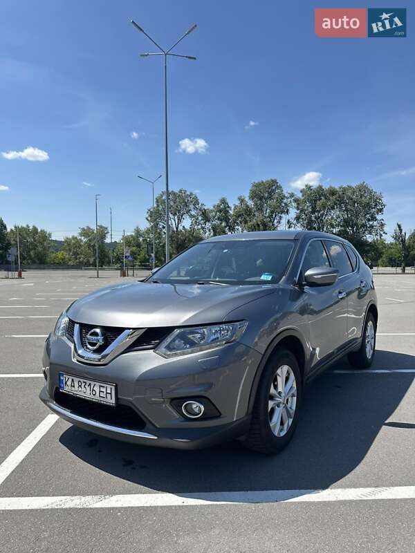 Nissan X-Trail 2015