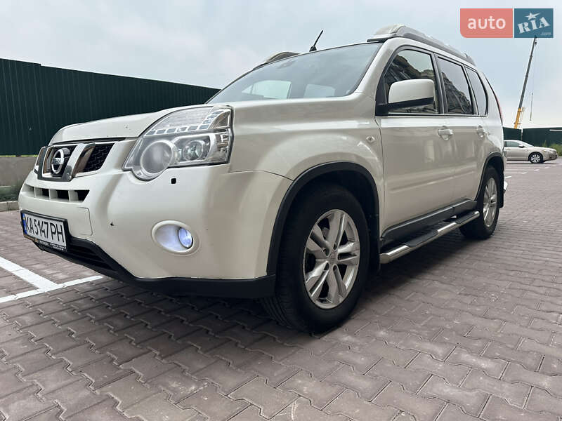 Внедорожник / Кроссовер Nissan X-Trail 2013 в Киеве