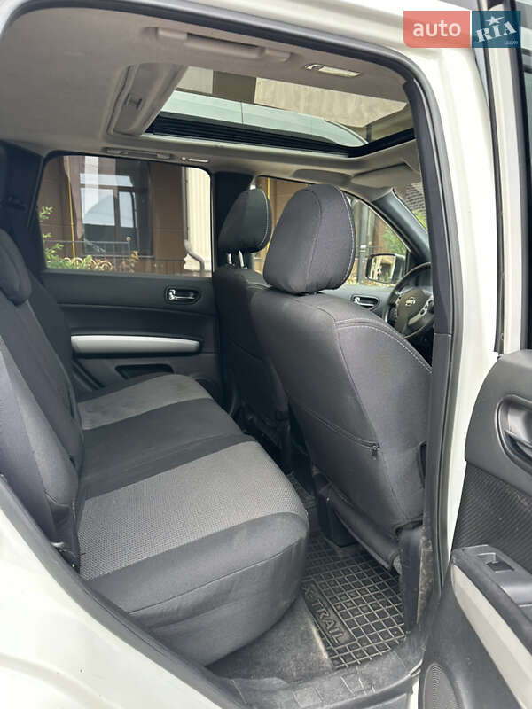 Внедорожник / Кроссовер Nissan X-Trail 2013 в Киеве