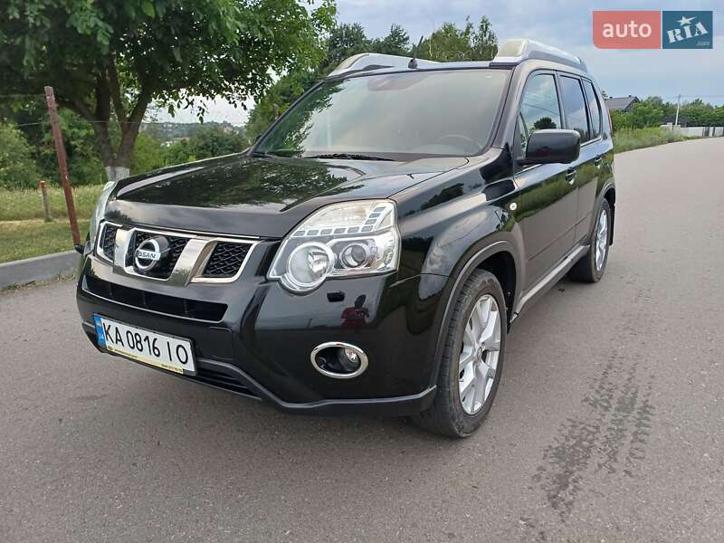 Позашляховик / Кросовер Nissan X-Trail 2012 в Києві