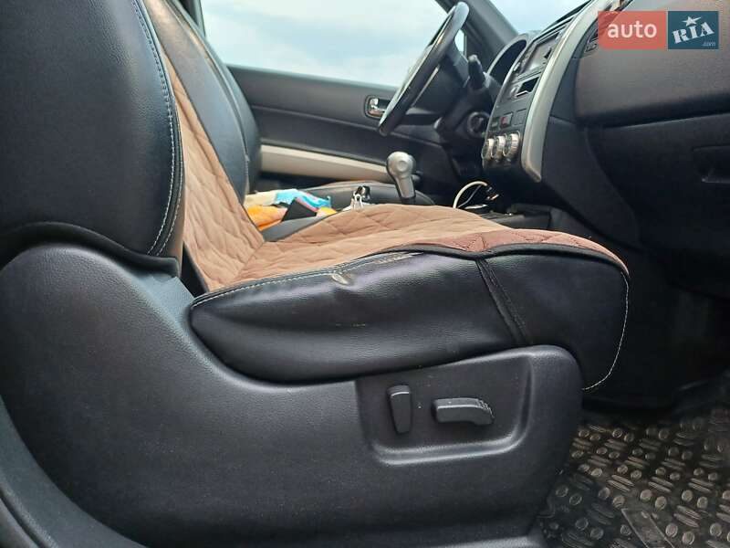 Позашляховик / Кросовер Nissan X-Trail 2012 в Києві