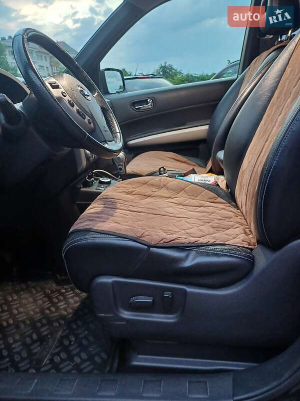 Позашляховик / Кросовер Nissan X-Trail 2012 в Києві