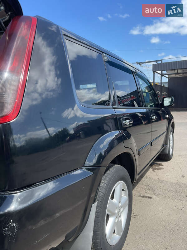 Позашляховик / Кросовер Nissan X-Trail 2006 в Чернігові