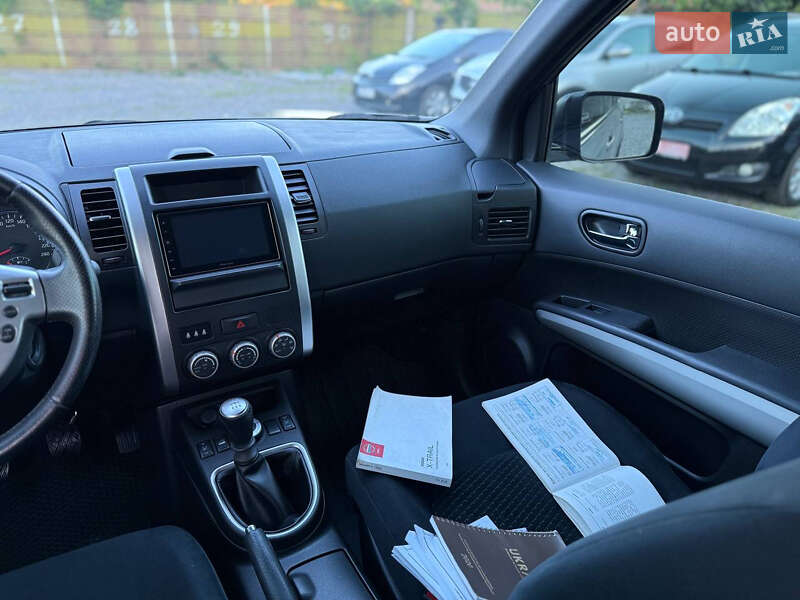 Внедорожник / Кроссовер Nissan X-Trail 2013 в Виннице