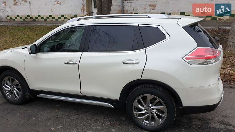 Внедорожник / Кроссовер Nissan X-Trail 2017 в Лубнах
