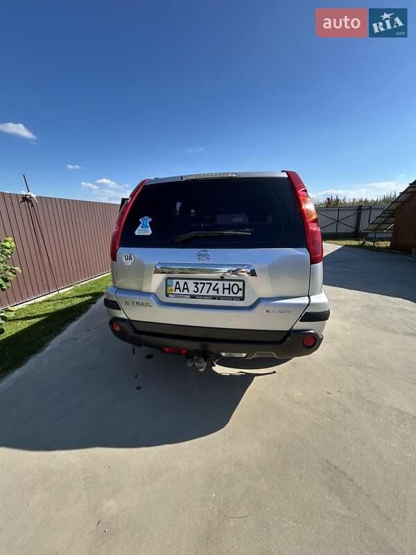 Внедорожник / Кроссовер Nissan X-Trail 2008 в Киеве