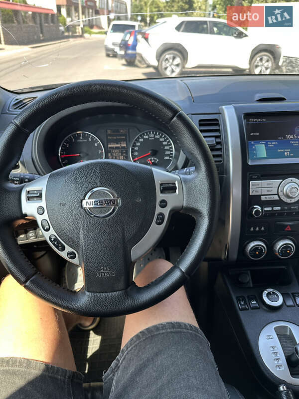 Позашляховик / Кросовер Nissan X-Trail 2011 в Первомайську