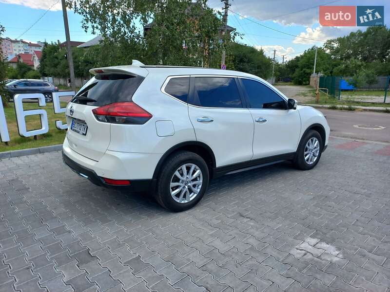 Внедорожник / Кроссовер Nissan X-Trail 2018 в Львове