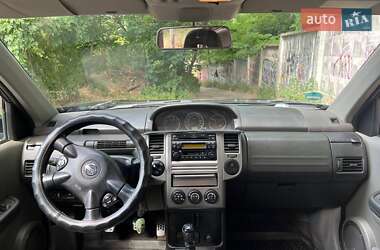 Внедорожник / Кроссовер Nissan X-Trail 2006 в 