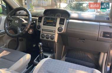 Внедорожник / Кроссовер Nissan X-Trail 2006 в 