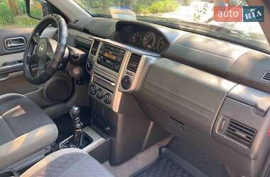 Внедорожник / Кроссовер Nissan X-Trail 2006 в 