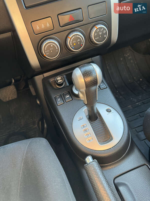 Позашляховик / Кросовер Nissan X-Trail 2011 в Києві