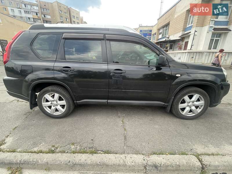 Позашляховик / Кросовер Nissan X-Trail 2007 в Києві