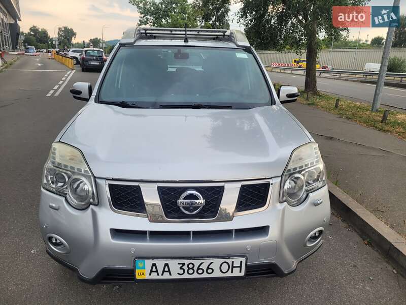 Внедорожник / Кроссовер Nissan X-Trail 2011 в Киеве