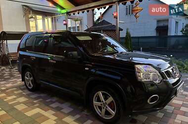 Внедорожник / Кроссовер Nissan X-Trail 2012 в 