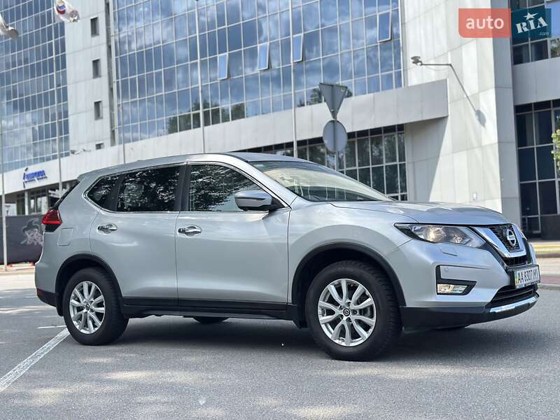 Внедорожник / Кроссовер Nissan X-Trail 2018 в Киеве